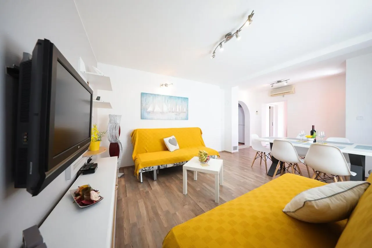 Anai Serenity Apartment , Private Heated Pool And Hot Tub Sukosan 0*,