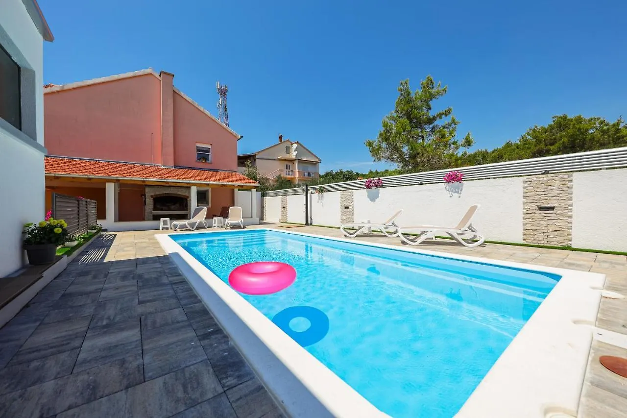 Anai Serenity Apartment , Private Heated Pool And Hot Tub Sukosan