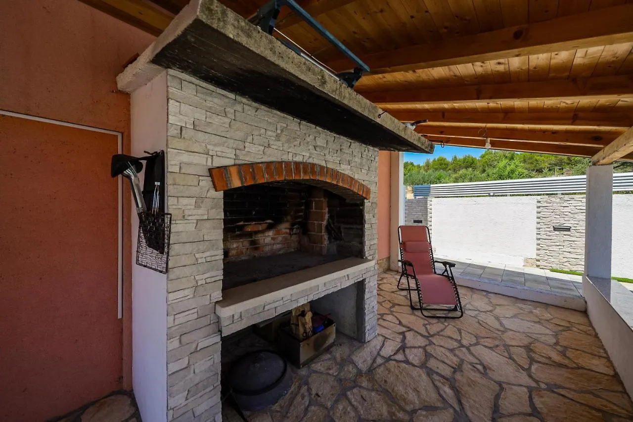 Anai Serenity Apartment , Private Heated Pool And Hot Tub Sukosan Croatia