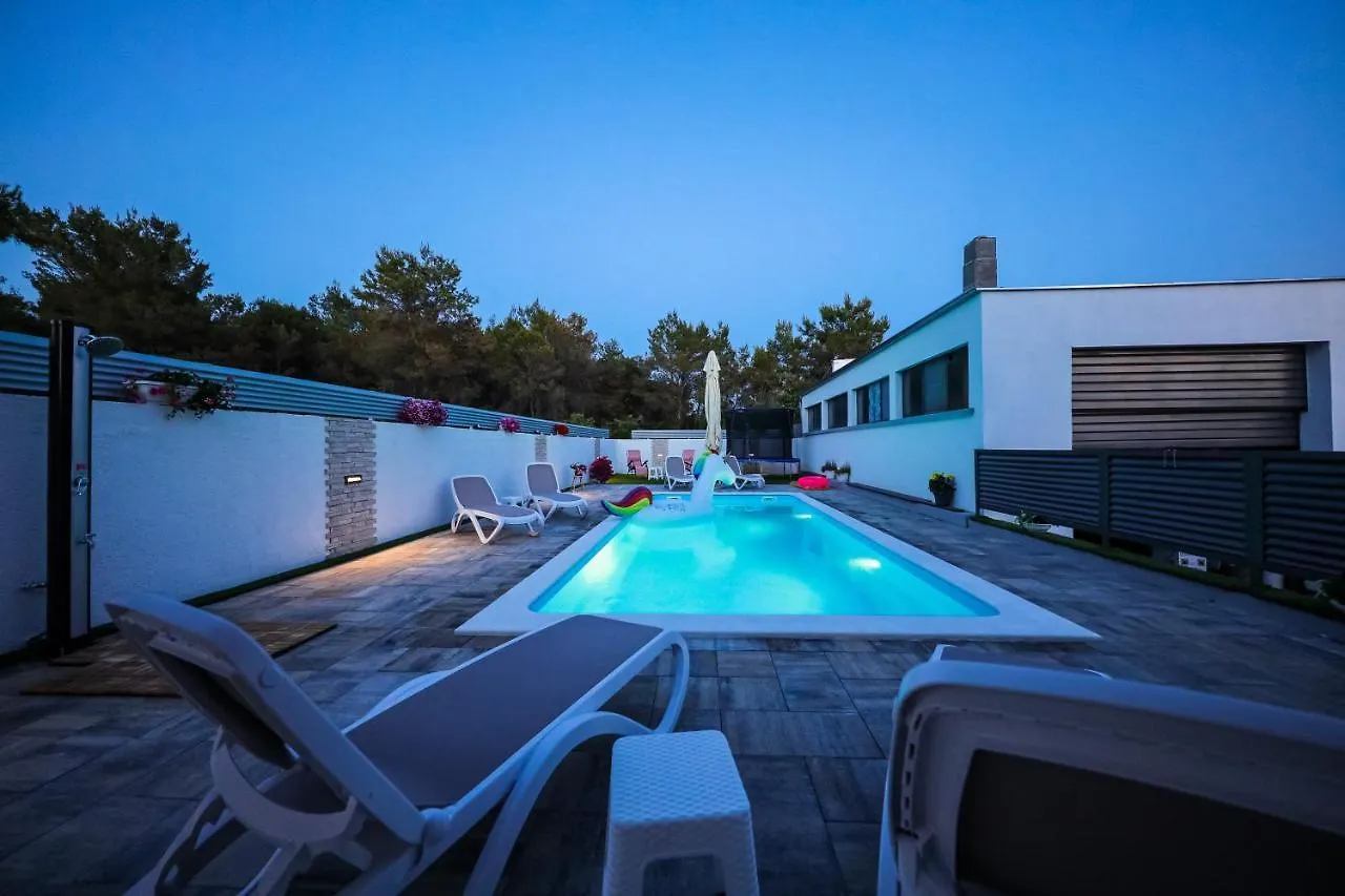 Anai Serenity Apartment , Private Heated Pool And Hot Tub Sukošan Chorvatsko