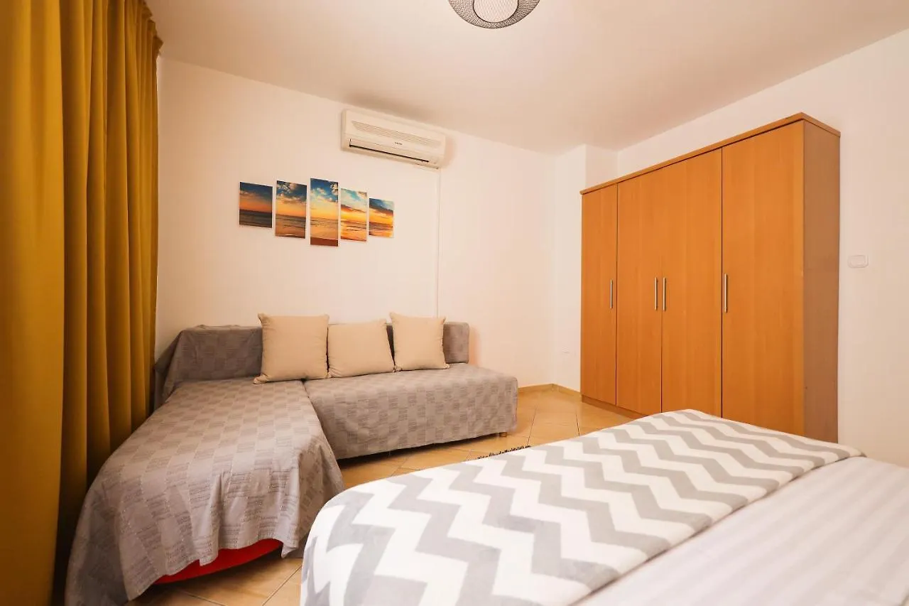Anai Serenity Apartment , Private Heated Pool And Hot Tub Sukošan